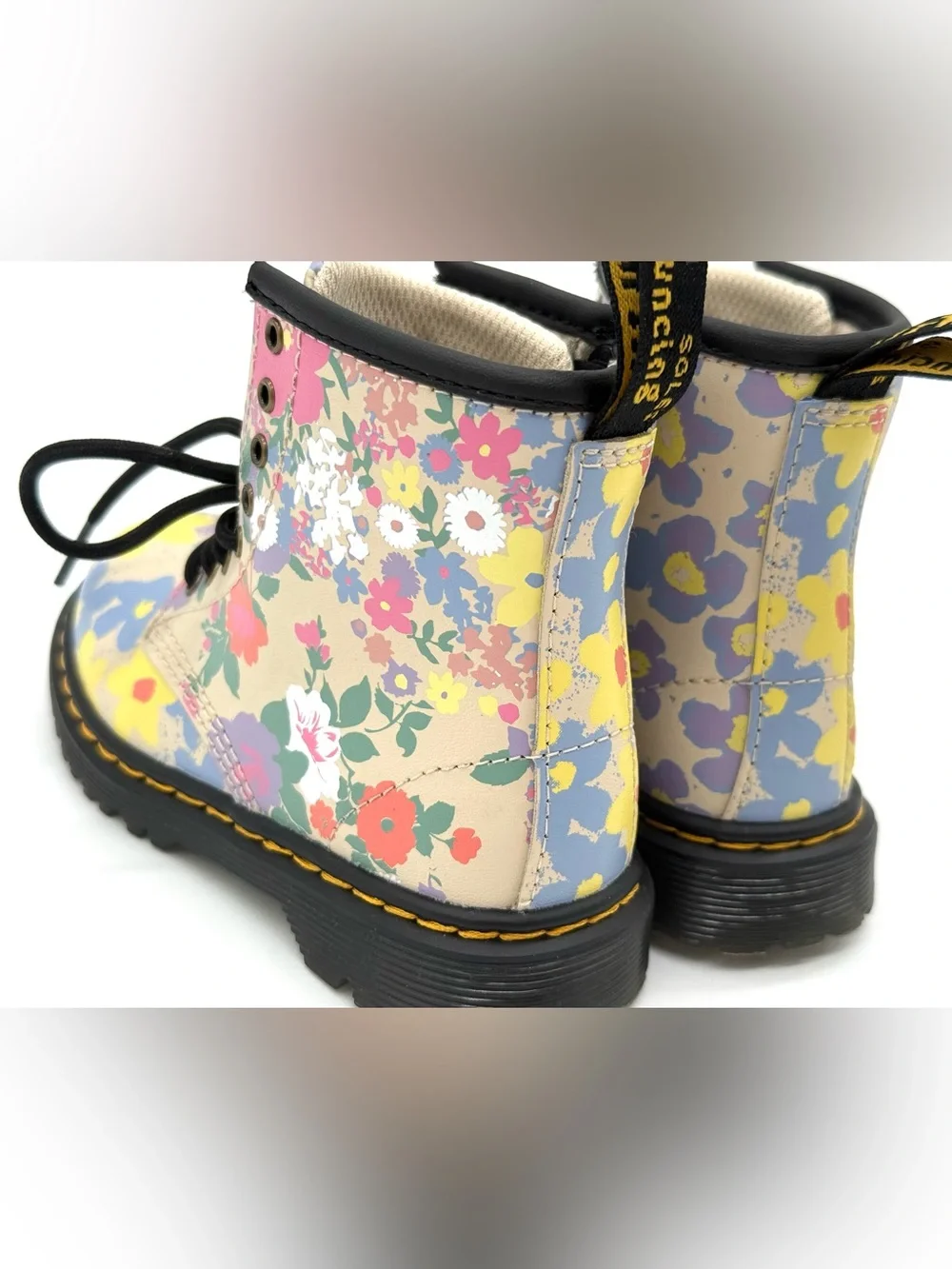NWOT Dr. Martens Toddler 1460 Floral Mash Up Hydro Leather Lace-Up Boots US 8